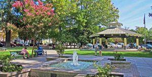The downtown Healdsburg, California park-like plaza